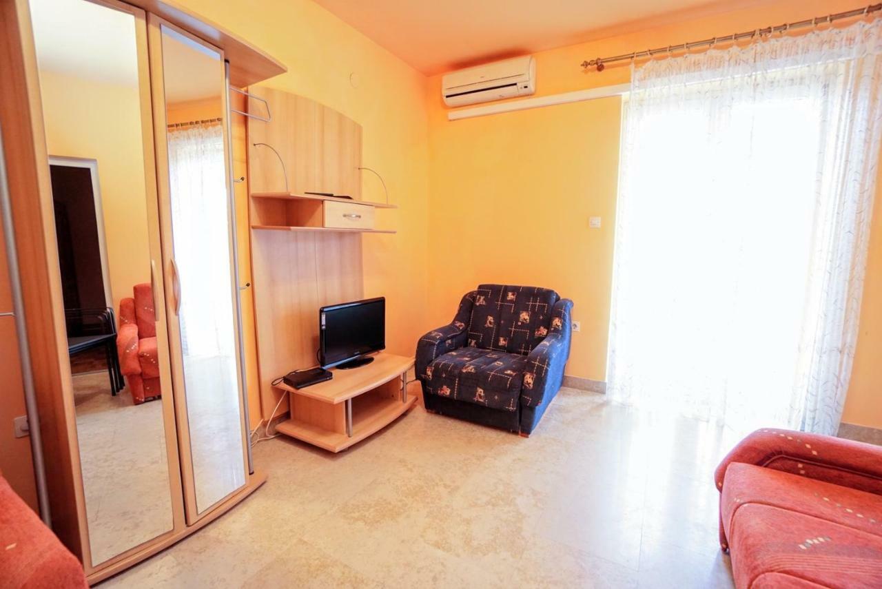 Apartments Branka Zambratija  Exterior photo